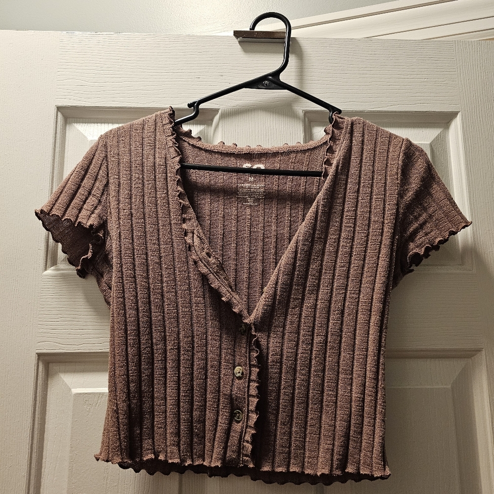 Cropped Buttom Down Shirt